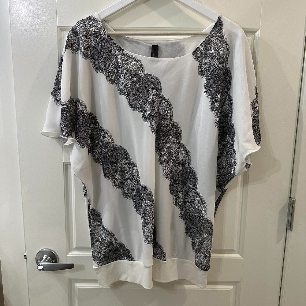 KI Floral Paisley Black and White Blouse